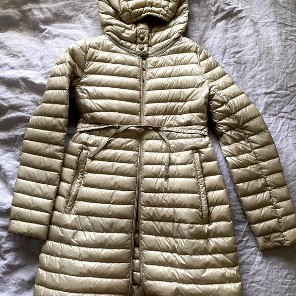Moncler Barbel Lightweight Down Coat Beige Sz (0) XS Down Puffer Parka Warm Chic - Picture 5 of 9